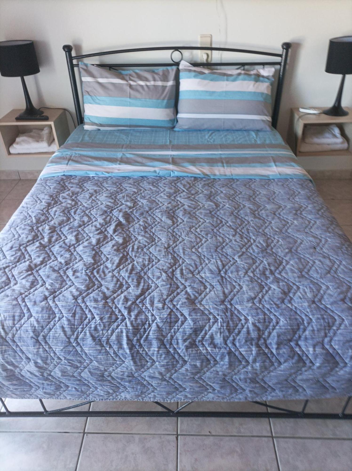 Teo's 2 Persons Deluxe B2 Apartment Patras